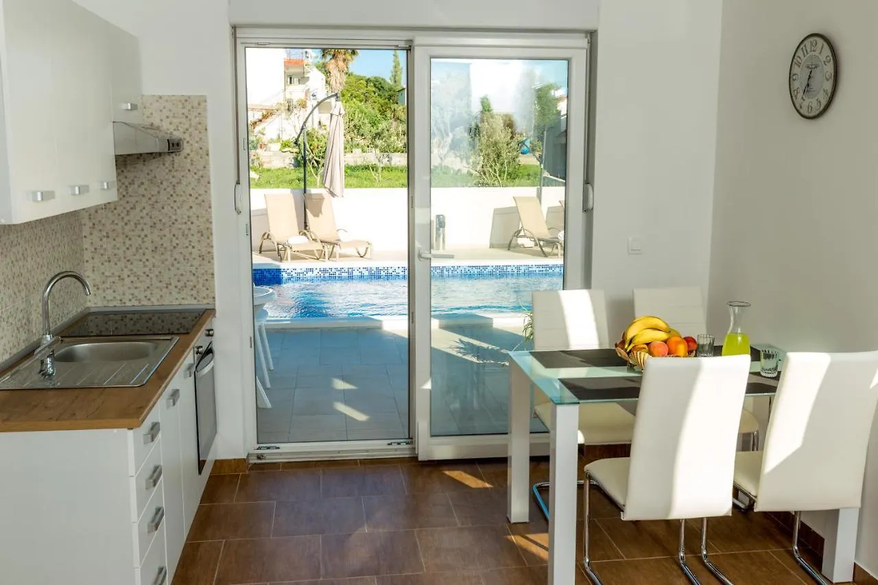 Zrno Soli Rtina Apartman